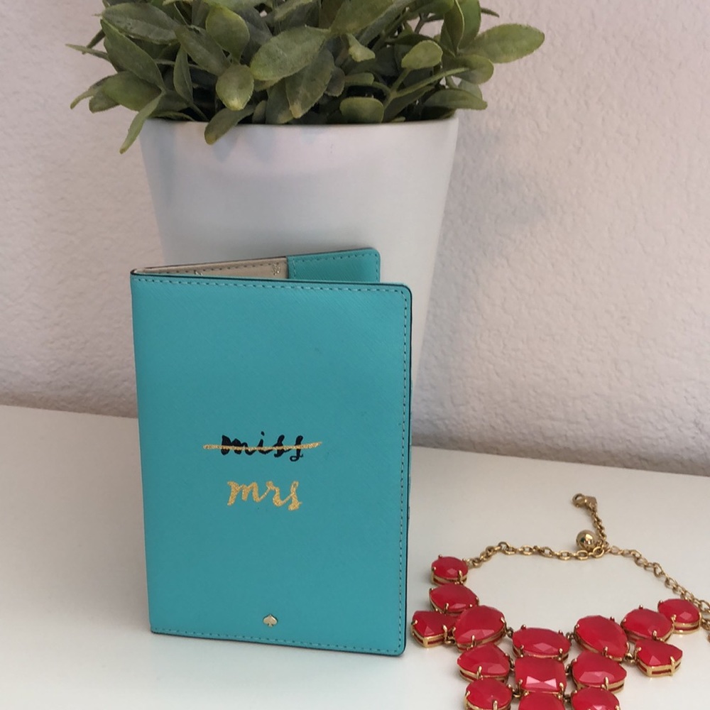 Kate Spade - Miss to Mrs Passport Holder